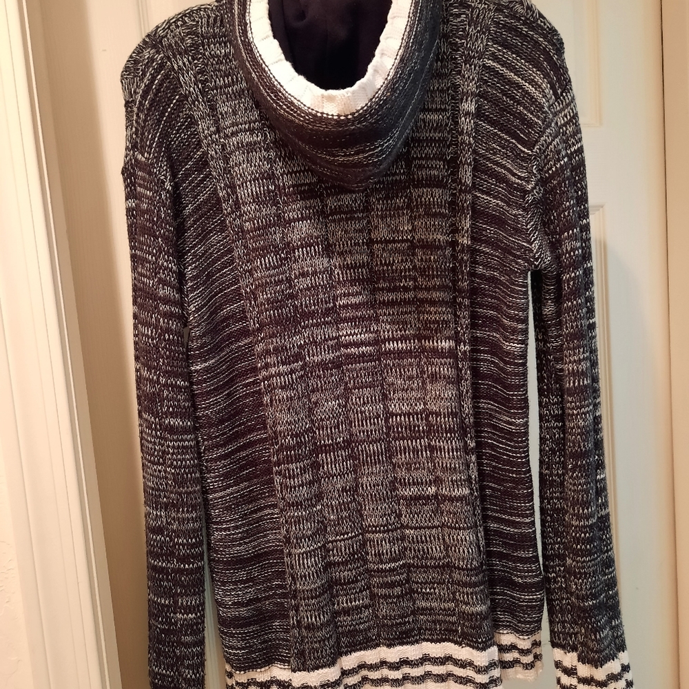 Man Sweaters View 4
